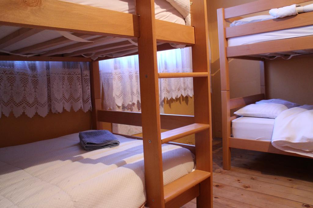 Hostel Hikers Den Жабляк Номер фото