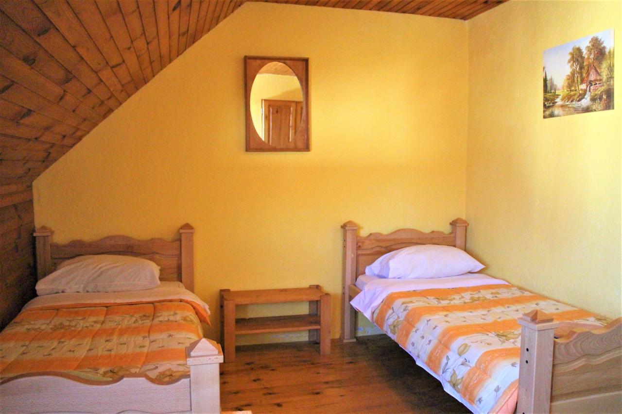 Hostel Hikers Den Жабляк Экстерьер фото